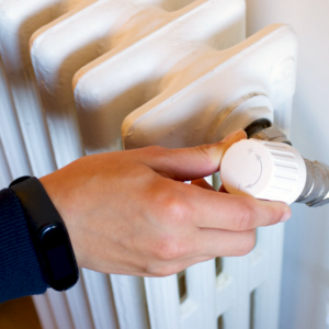 Risparmio energetico in ufficio: si può fare. ARPAE, l’Agenzia Ambientale dell’Emilia Romagna si accorda con i sindacati