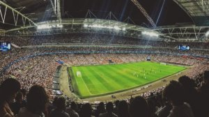 Calcio tra stadi, debiti e talenti