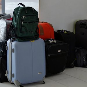 Bagagem extraviada ou atrasada: é o caos nos aeroportos, eis porque acontece e qual a compensação oferecida