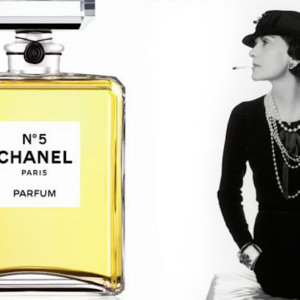 Coco Chanel: noua carte „REGINA N.5”, o poveste între splendorile și mizerile modei franceze și ale înaltei societăți