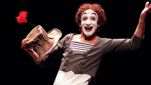 Marcel Marceau and silence: the universal art of pantomime. His story and his involvement in the French resistance