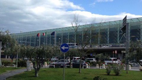 Aeroporto di Catania, la riapertura slitta al 25 luglio: le compagnie aeree corrono ai ripari. Tutte le informazioni