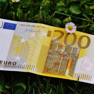 Bonus 200 euro dan bonus PPN 150 euro baru: kapan mereka tiba? Mulai Rabu 12 Oktober pembayaran pertama