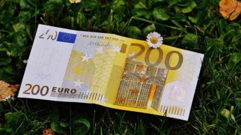 Bonus 200 euro per partita Iva in arrivo dal 20 settembre: a chi spetta e come fare domanda