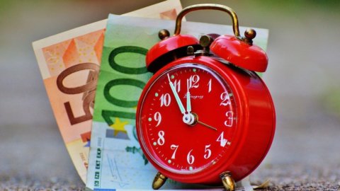 Bonus 200 e 150 euro per autonomi senza partita Iva: come fare domanda all’Inps entro il 30 aprile
