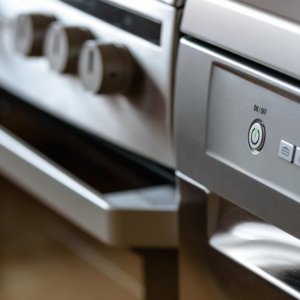 Dazi Usa in arrivo: il colpo alle importazioni cinesi che minaccia elettronica, elettrodomestici e arredamento