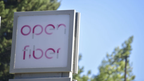 Open Fiber sperimenta per prima in Italia la fibra a 100 giga: velocità record per una rete più potente e flessibile