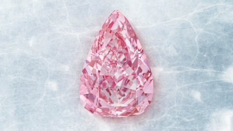 Christie’s: in asta uno splendido diamante rosa  come “portafortuna”