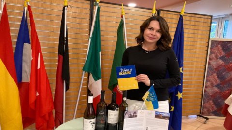 Anggur ekstrem dunia: anggur Ukraina dan sommelier Victoria Agromakova di atas panggung