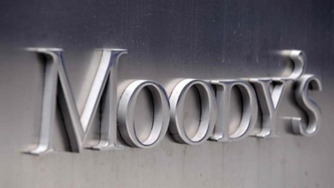 Moody's: lowers the outlook for Italian banks to negative, but "solid coefficients". The reasons for the decision