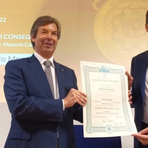 Laurea honoris causa in Ingegneria al CEO di Intesa Sanpaolo Carlo Messina: cerimonia al Politecnico di Bari