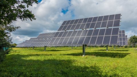 Sicilia: este în derulare cel mai mare parc fotovoltaic de 400 GWh/an din Italia