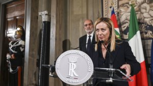 Giorgia Meloni legge la lista dei ministri