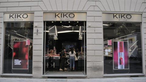 Percassi, regalo di Natale per i dipendenti: dal patron di Kiko Milano bonus di mille euro a 6.500 lavoratori