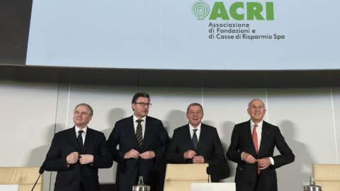 Giorgetti à la Journée de l'épargne promet la continuité. Visco met en garde la BCE : « Hausse progressive des taux »