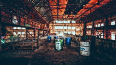 Rifiuti industriali che pesano sul Pil: l’Italia maglia nera in Europa. La soluzione? Gli impianti di recupero
