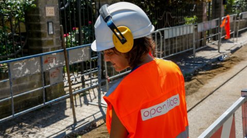 Fibre optique, le plan "Italia a 1 Giga" est en cours : Open Fiber ouvre le premier chantier du Frioul à Pordenone