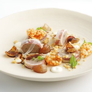 La ricetta della terrina dello chef Andrea Vezzani, una ventata parigina stellata sulla tradizione dei cappelletti emiliani