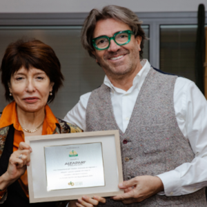 Disturbi dell’apprendimento, Alfaparf Milano ottiene certificazione di Dyslexia Friendly Company da AID
