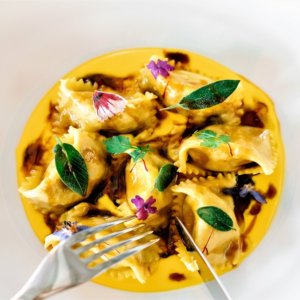 O rețetă de Crăciun: ravioli del plin de la bucătarul Fabrizio Borraccino de la Four Seasons din Milano