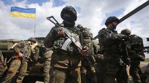 Guerra Russia-Ucraina: feroce battaglia a Bakhmut. Gli Usa allertano i cittadini: via subito dalla Russia