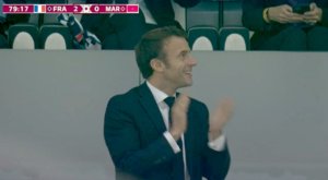 Macron che applaude