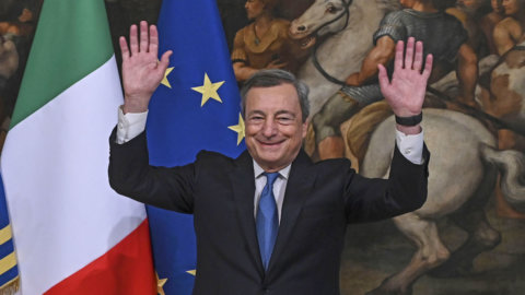 Mario Draghi ed Enrico Letta, gli ex premier che piacciono a Bruxelles e che fanno rosicare il centrodestra