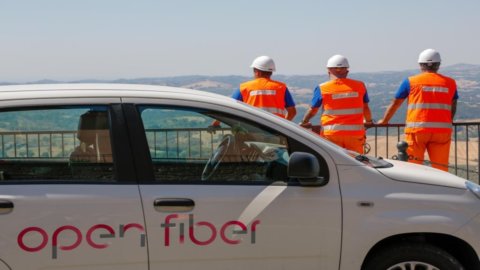 Open Fiber: a Terlizzi, Puglia, partono i lavori perla banda ultralarga, connetterà altri 3 mila numeri civici