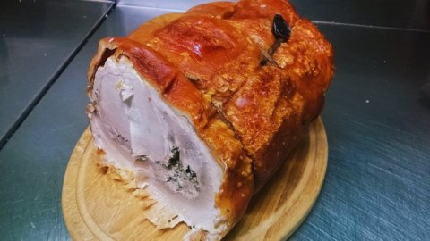 La meilleure porchetta d'Italie ? Selon le NYT, il ne vient pas du Latium mais de Sicile et est produit par le roi de la street food, Giuseppe Oriti