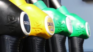 Prezzi benzina diesel più alti