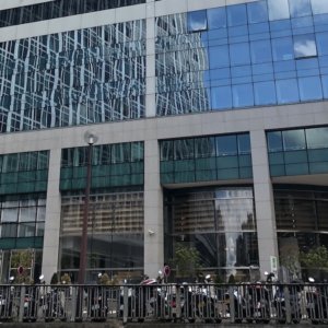 Amundi festeggia un 2024 da record: utile netto a 1,4 miliardi di euro, raccolta raddoppiata a 55 miliardi