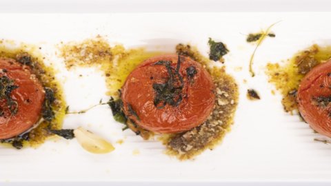 La ricetta del pomodoro ramato: il mondo vegetale dello chef Peppe Guida, per rimettersi in forma dopo gli eccessi delle feste