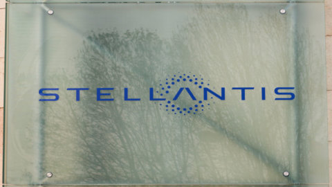 Stellantis: fusione tra Leasys e Free2move Lease per una nuova società leasing