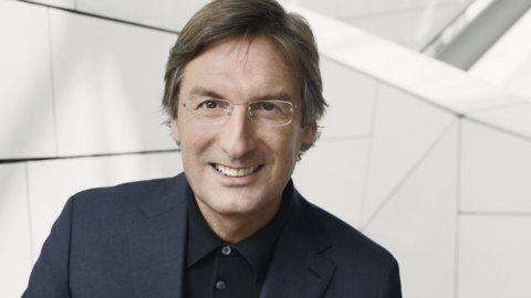 Lvmh appoints Pietro Beccari as president and CEO. Delphine Arnault takes the lead of Christian Dior