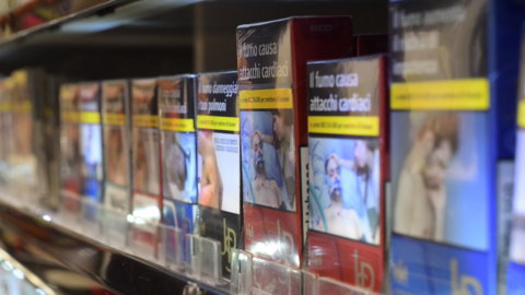 Cigarettes, à partir du 15 février 2023, les augmentations ont lieu : voici combien et quelles marques