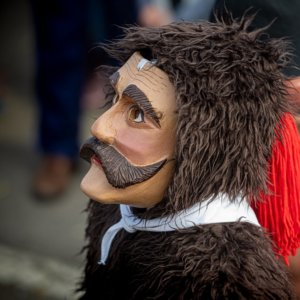 La recette des strucchi et Mogn Krpofn : Carnaval en FVG, une fête entre folklore ancien et traditions gastronomiques