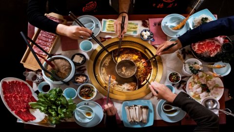 Hot Pot: Die alte chinesische Suppe der Mongolen kann in Rom probiert werden, indem man die scharfe in sieben Schattierungen wählt