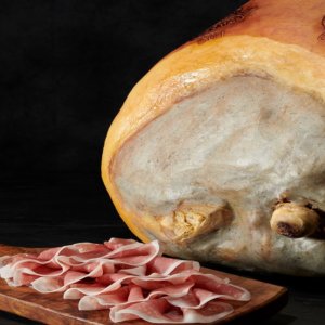 Prosciutto di Parma DOP：新规定，增加固化和重量，降低盐度