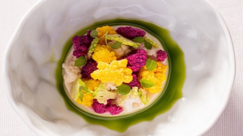 La receta de Coliflor Giardiniera del chef Stefano Sforza, la interpretación refinada del ingrediente único