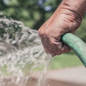 Acqua: in Italia non manca ma non sappiamo gestirla con efficienza