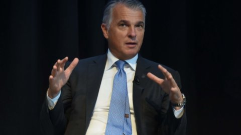 Ubs: Sergio Ermotti کریڈٹ سوئس کے حصول کی قیادت کرنے کے لیے واپس آ گیا۔ ہیمرز کی جگہ لے لیتا ہے۔