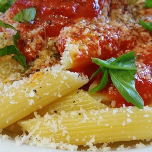 Pasta De Cecco por 130 años de excelencia italiana en América. Exitoso Made in Italy en un sello