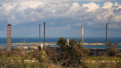 Priolo-Raffinerie einen Schritt vom Verkauf an Goi Energy entfernt: Grünes Licht mit staatlichen Auflagen liegt bereit