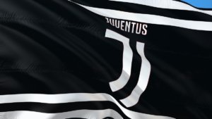Bandiera con logo della Juventus