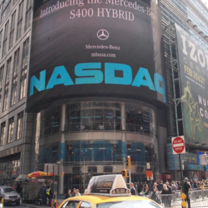 Borse oggi 22 agosto: i rendimenti dei T-bond volano ma il boom di Nvidia (+8,5%) sostiene il Nasdaq