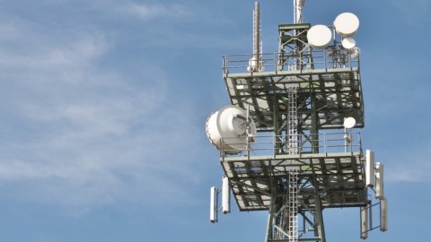 Telecomunicazioni in crisi, l’allarme dei sindacati: “A rischio almeno 20mila posti di lavoro”