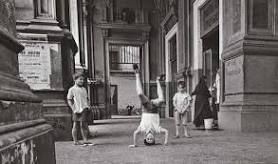 Gianni Berengo Gardin'in fotoğrafları Napoli'de sergileniyor. Manzaraların ve yaratıcılığın İtalya'sı var