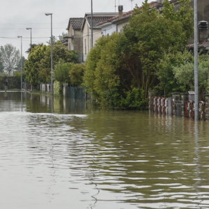 Alluvione Emilia-Romagna: nessun disperso, sabato allerta arancione. Meloni: “Venti milioni per le prime necessità”