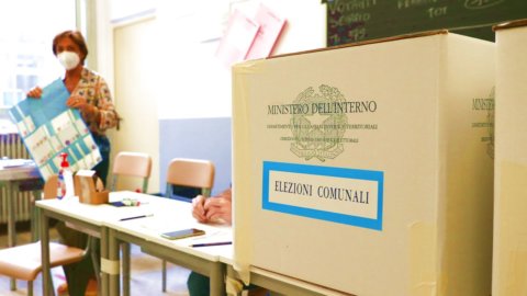 Elezioni comunali 2023: il centrodestra vince ovunque. Cadono Ancona e Pisa, solo Vicenza va al centrosinistra