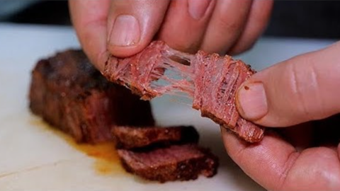 La carne stampata in 3D è arrivata anche in Italia: ecco dove mangiarla